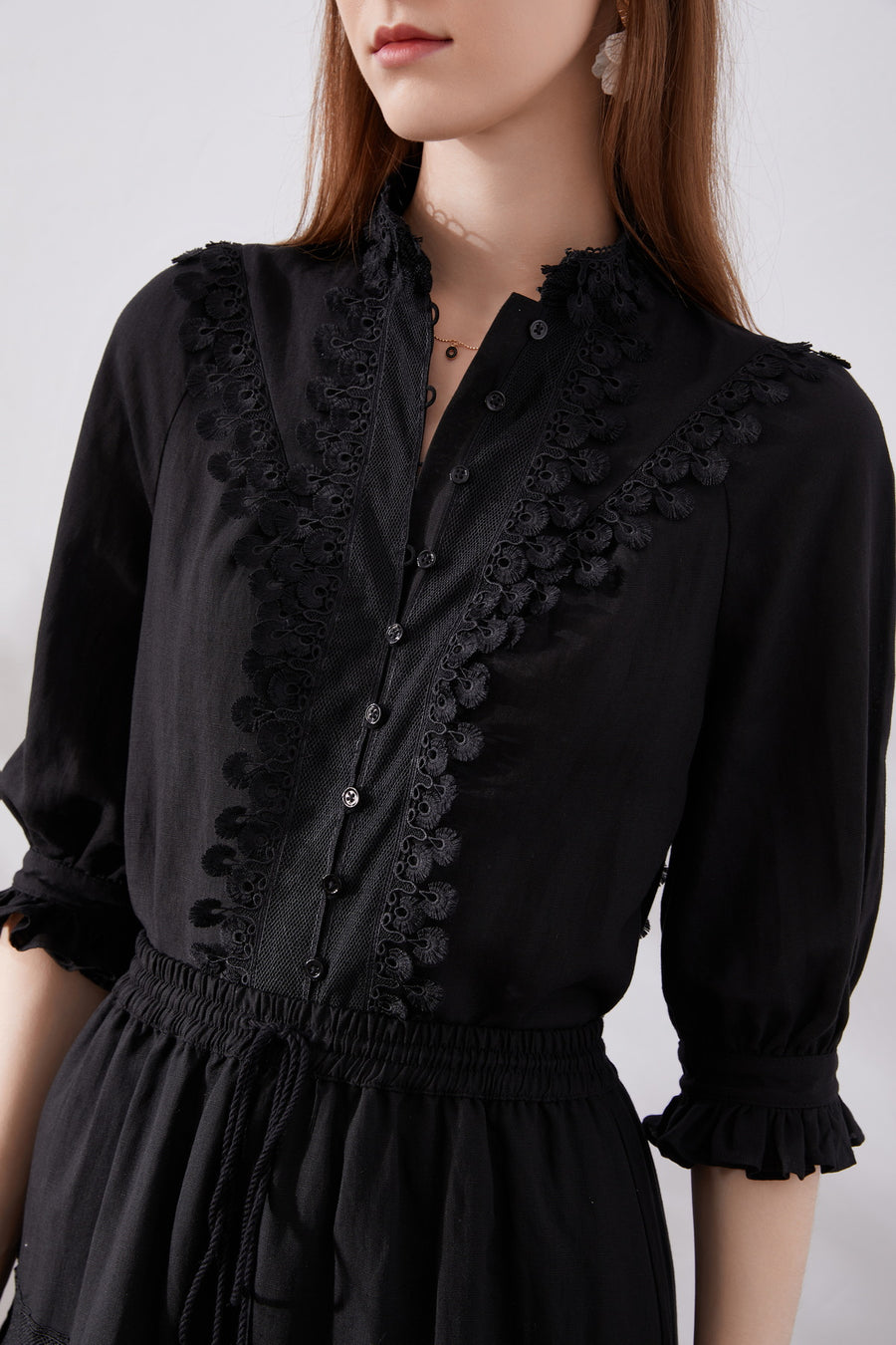 GDS Louetta Linen Embroidered Blouse | Black BLOUSES BLACK ESS22 GDS L M S SALE 40 % XL XS